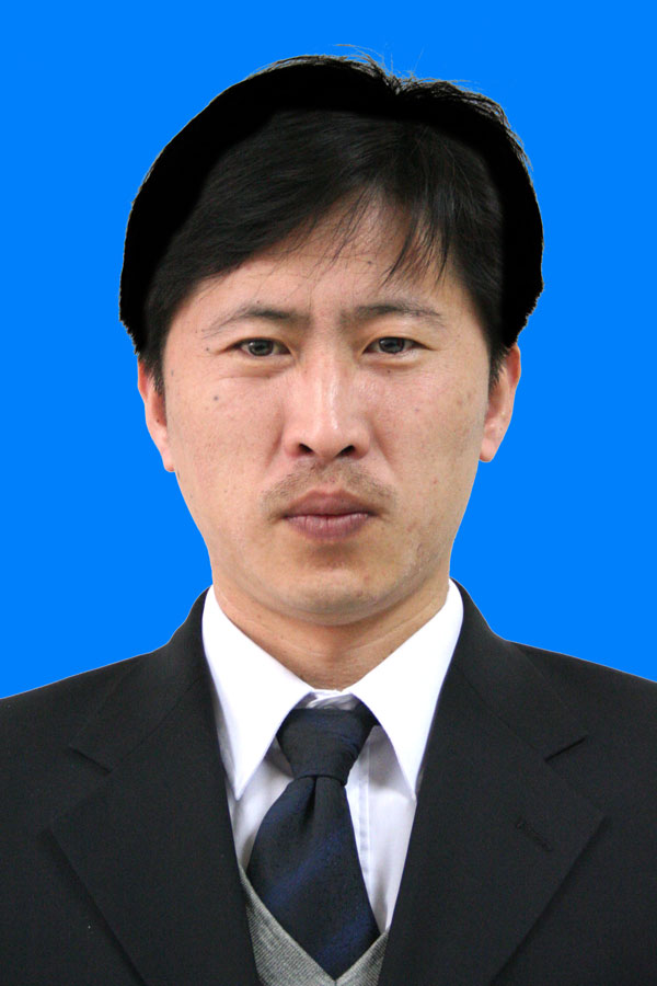 何平